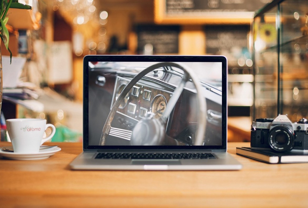 Sed gravida neque mi, sed